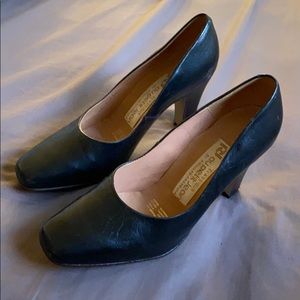 Women’s size 5.5 heels